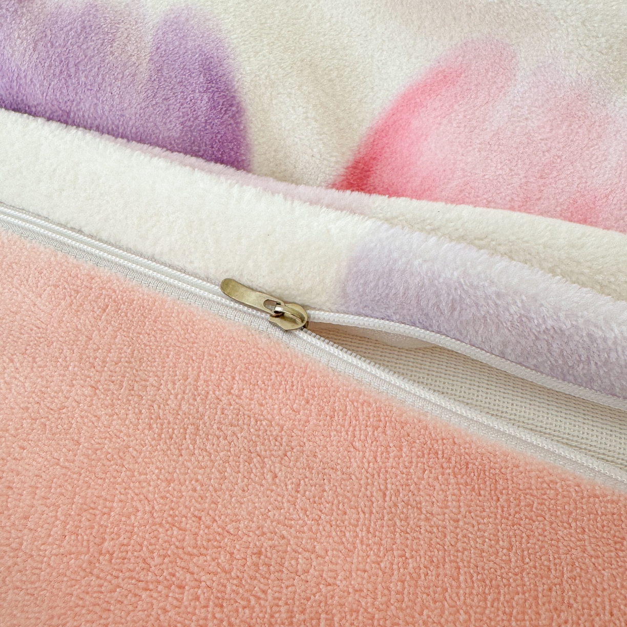 91家纺网 家纺一手货源 找家纺 LIFE.丽芙 2025秋冬新款A类牛奶绒加厚夹棉床笠+被套组合四件套 花语