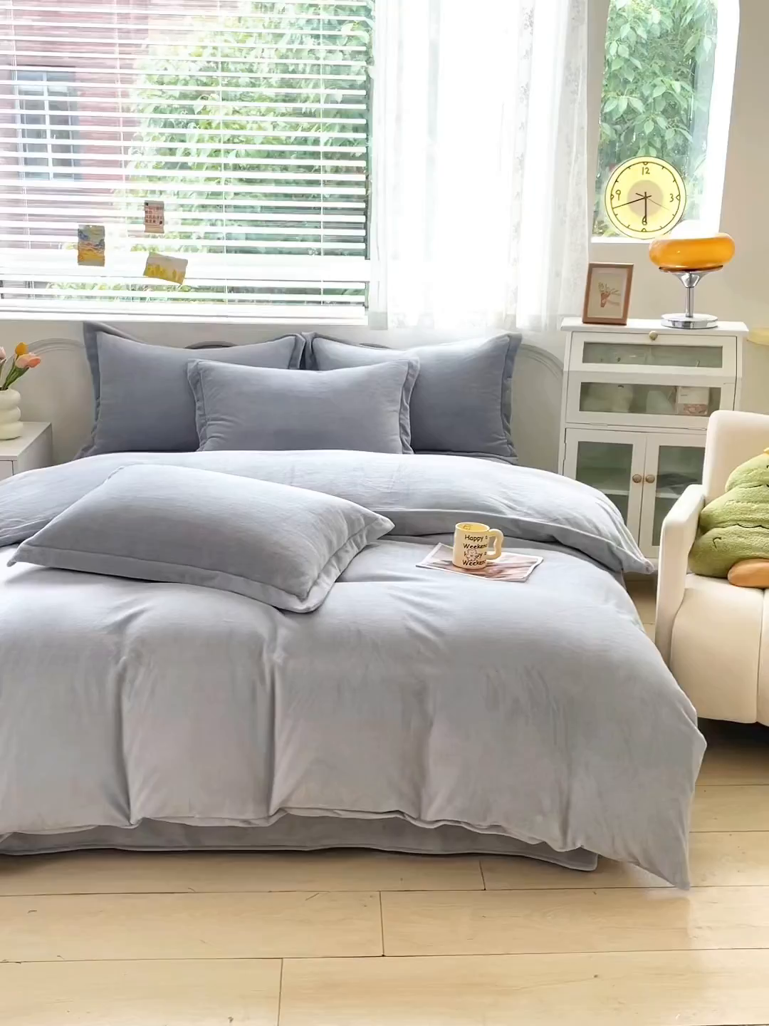 91家纺网 家纺一手货源 找家纺 锦罗绣 2025新款牛奶绒肌理纹四件套 浅灰