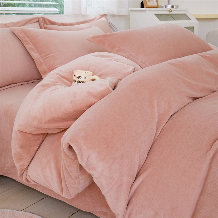 91家纺网 家纺一手货源 找家纺 锦罗绣 2025新款牛奶绒肌理纹四件套 暖橘