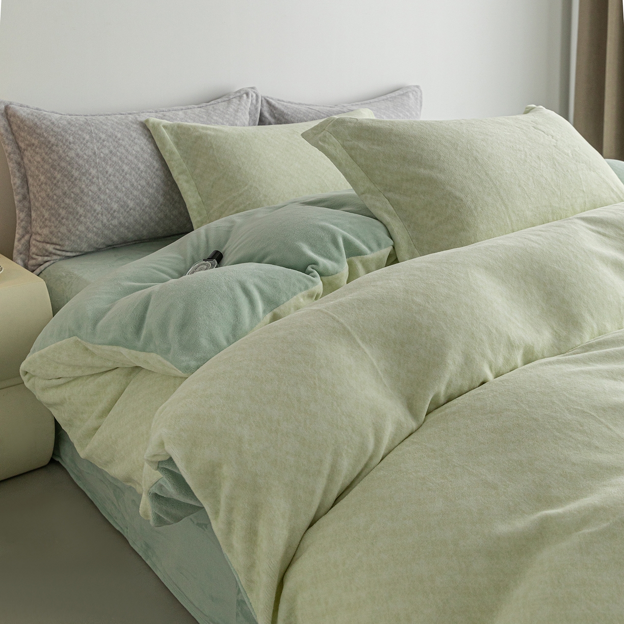 91家纺网 家纺一手货源 找家纺 锦罗绣 2025新款牛奶绒肌理纹四件套 肌理纹-绿