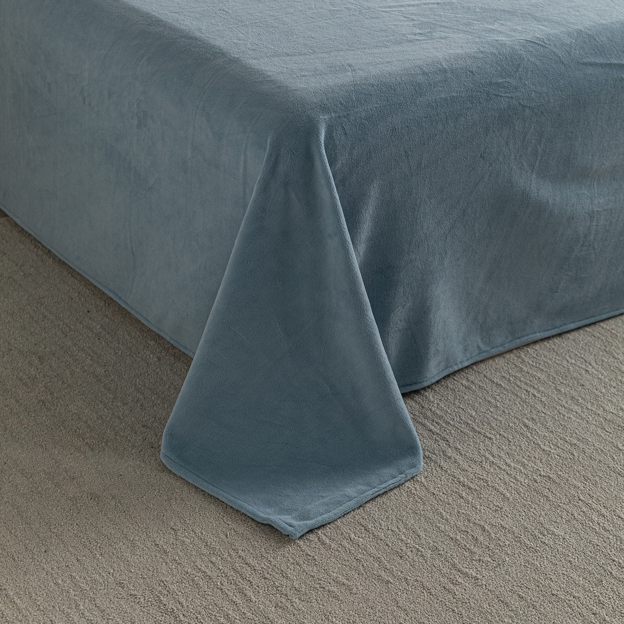 91家纺网 家纺一手货源 找家纺 锦罗绣 2025新款牛奶绒肌理纹四件套 肌理纹-蓝