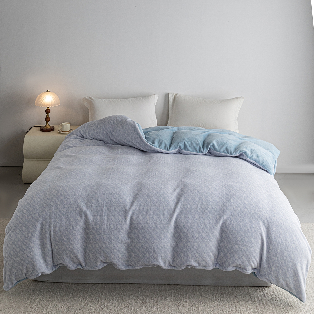 91家纺网 家纺一手货源 找家纺 锦罗绣 2025新款牛奶绒肌理纹四件套 肌理纹-蓝