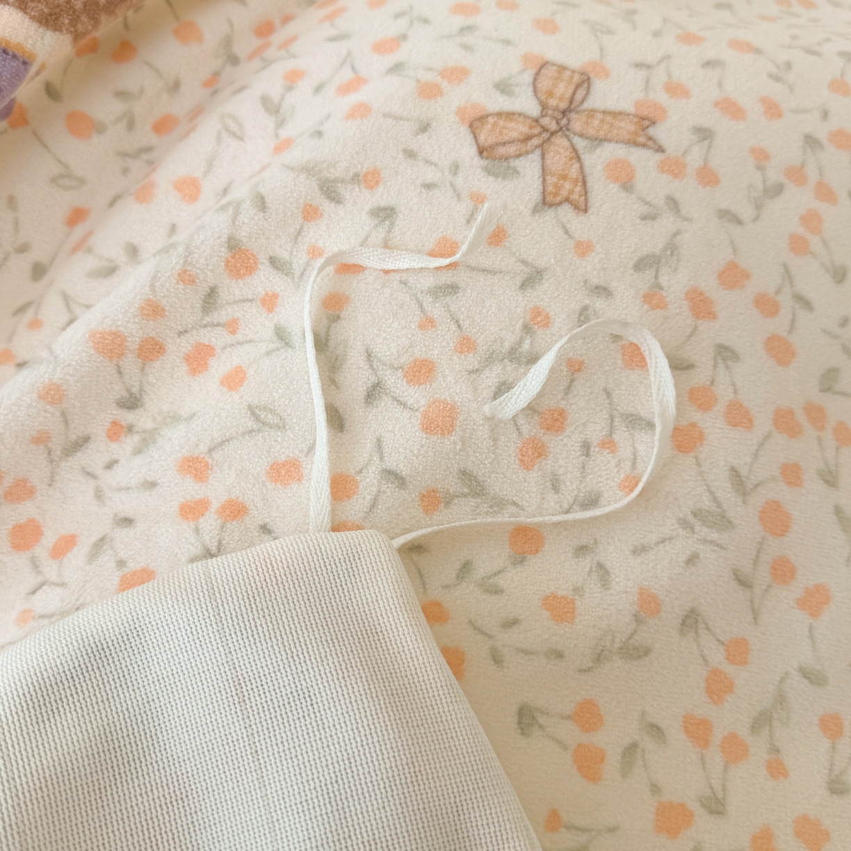 91家纺网 家纺一手货源 找家纺 LIFE.丽芙 2025秋冬新款A类牛奶绒加厚夹棉床笠+被套组合四件套 甜美女孩