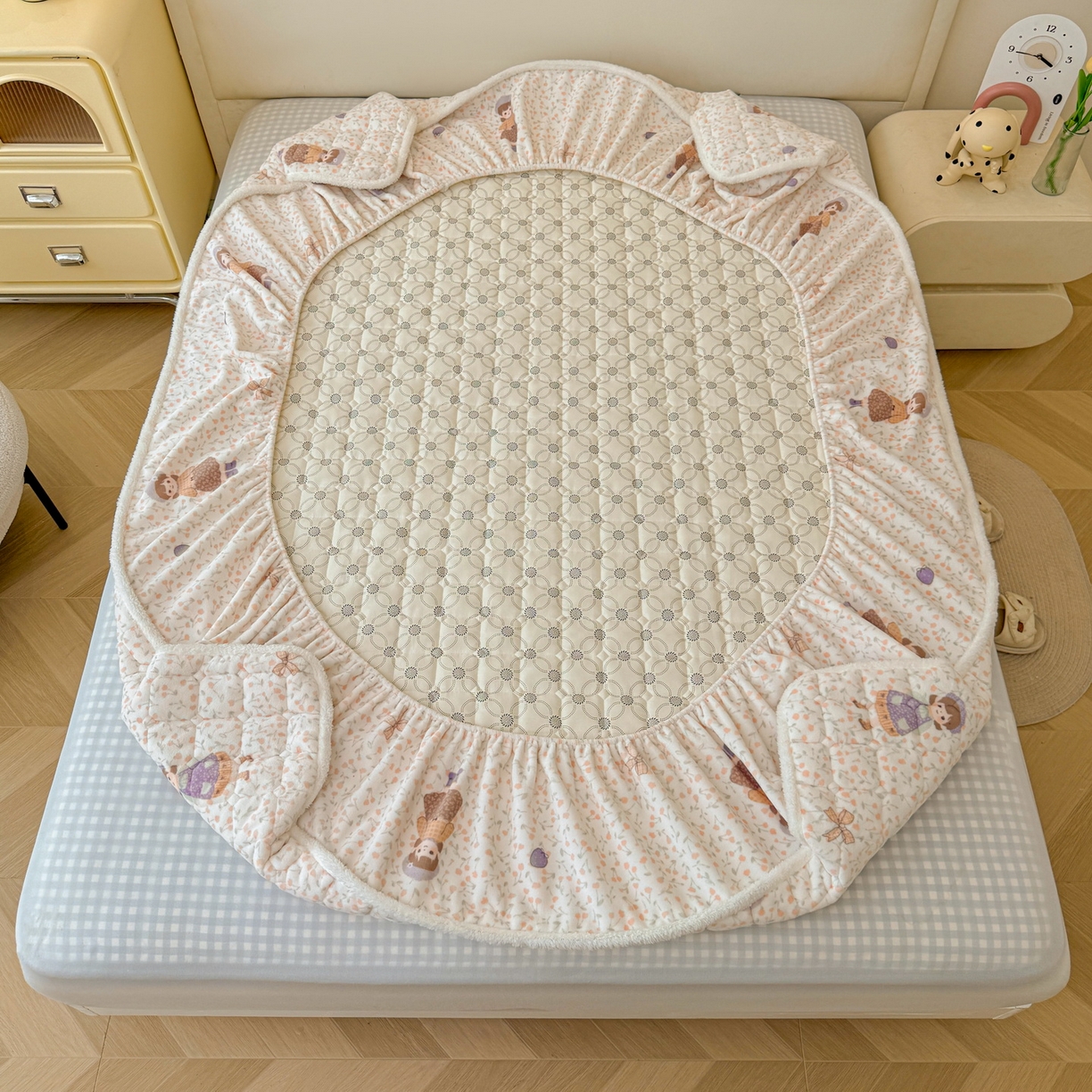 91家纺网 家纺一手货源 找家纺 LIFE.丽芙 2025秋冬新款A类牛奶绒加厚夹棉床笠+被套组合四件套 甜美女孩