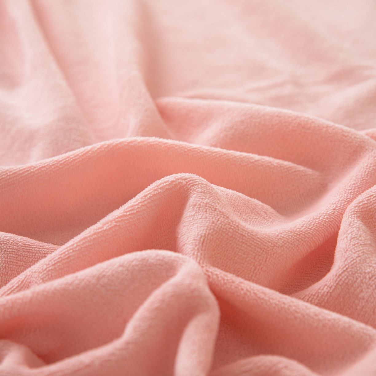 91家纺网 家纺一手货源 找家纺 眠博士 2025新款简约牛奶绒纯色单床单-场景二 牛奶绒纯色床单-粉色