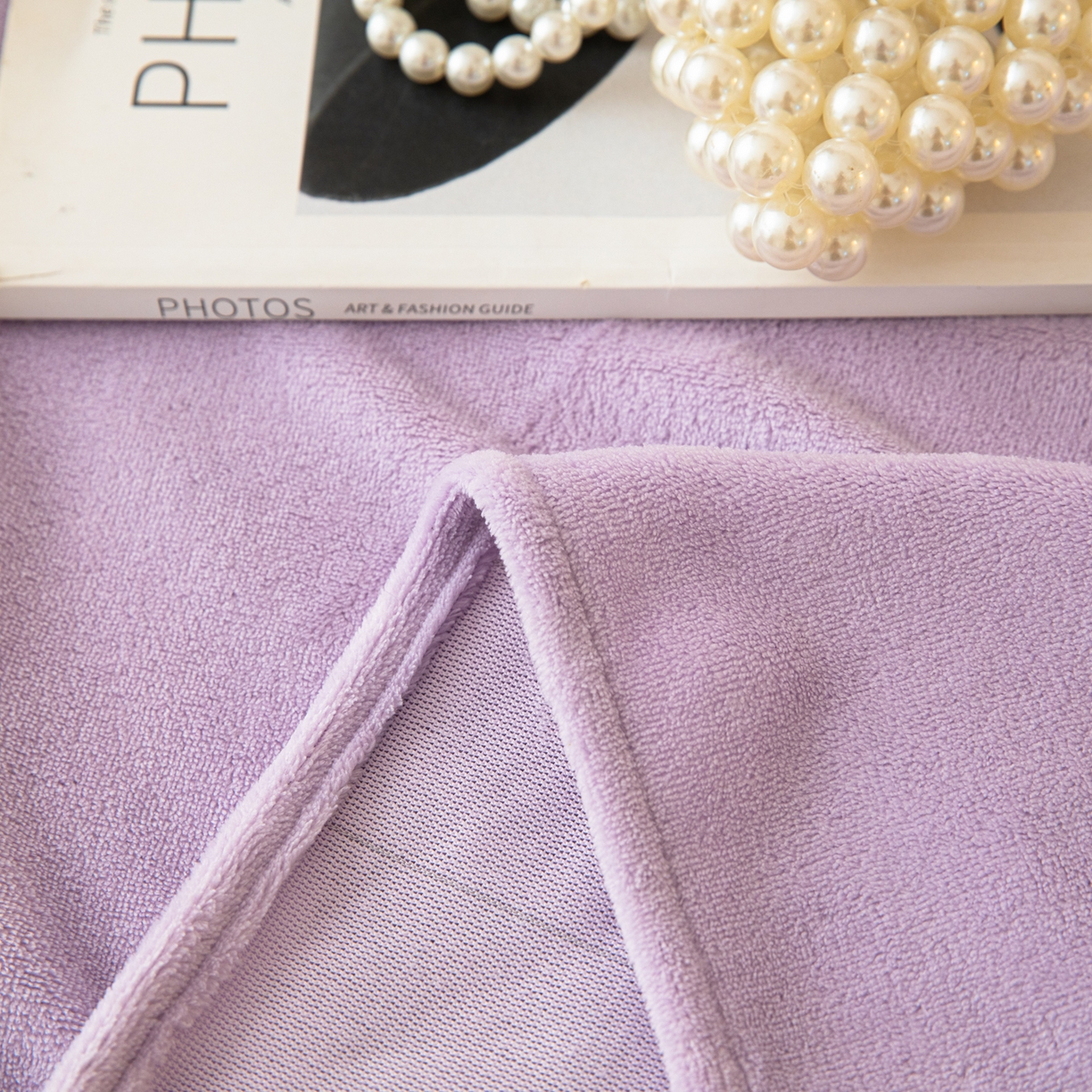 91家纺网 家纺一手货源 找家纺 眠博士 2025新款简约牛奶绒纯色单床单-场景二 牛奶绒纯色床单-丁香紫