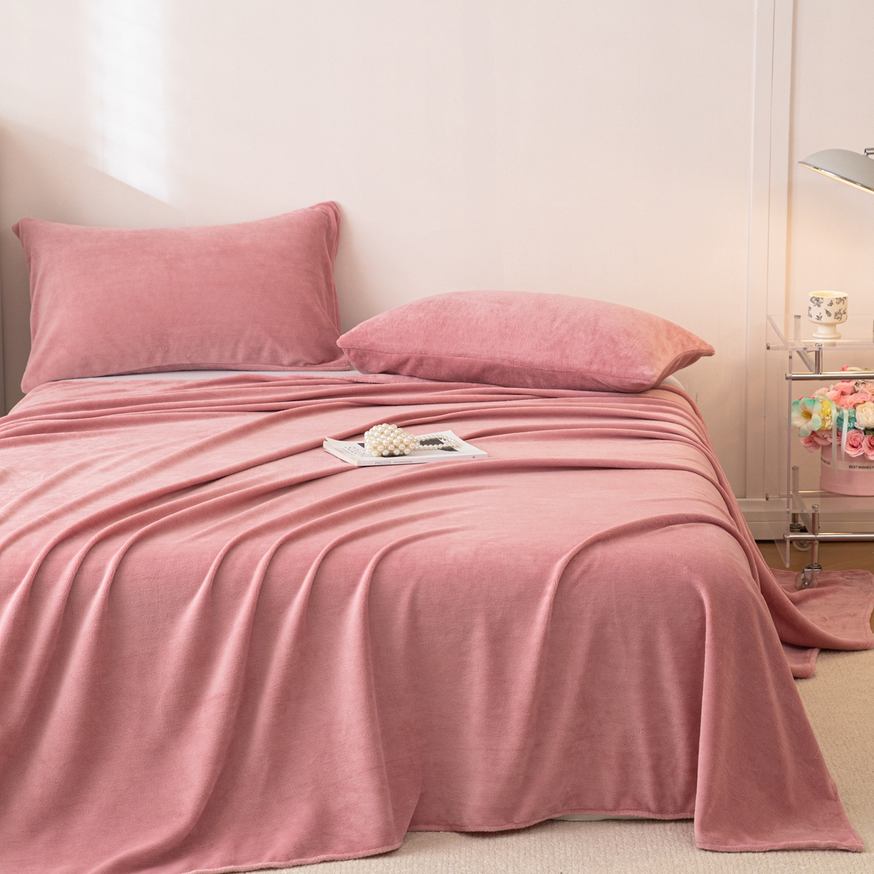 眠博士 2025新款简约牛奶绒纯色单床单-场景二 牛奶绒纯色床单-冬日豆沙