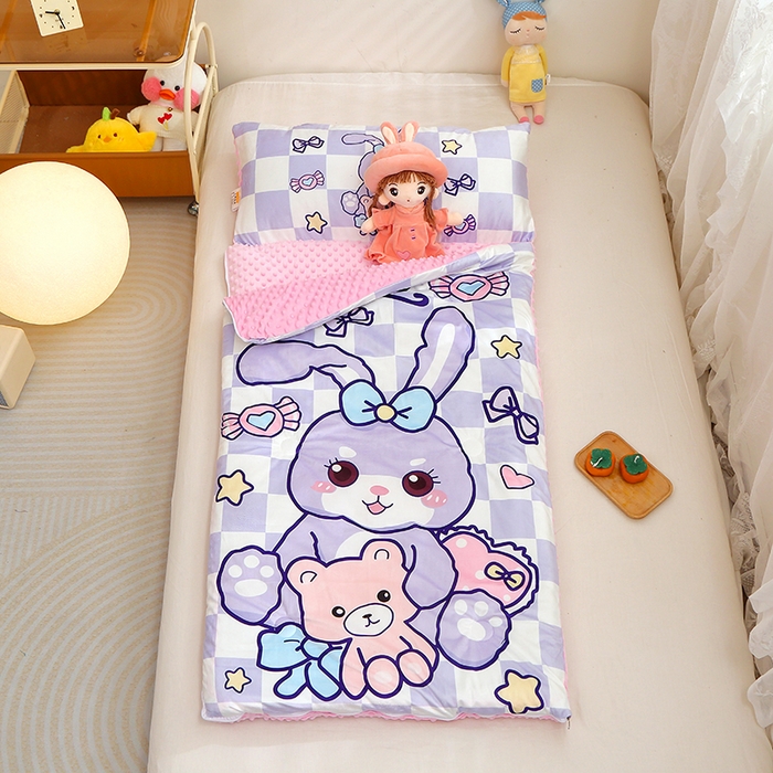 91家纺网 家纺一手货源 找家纺 八零年代 2025新款秋冬加厚豆豆绒儿童一体睡袋宝宝绒防踢被 格子紫兔