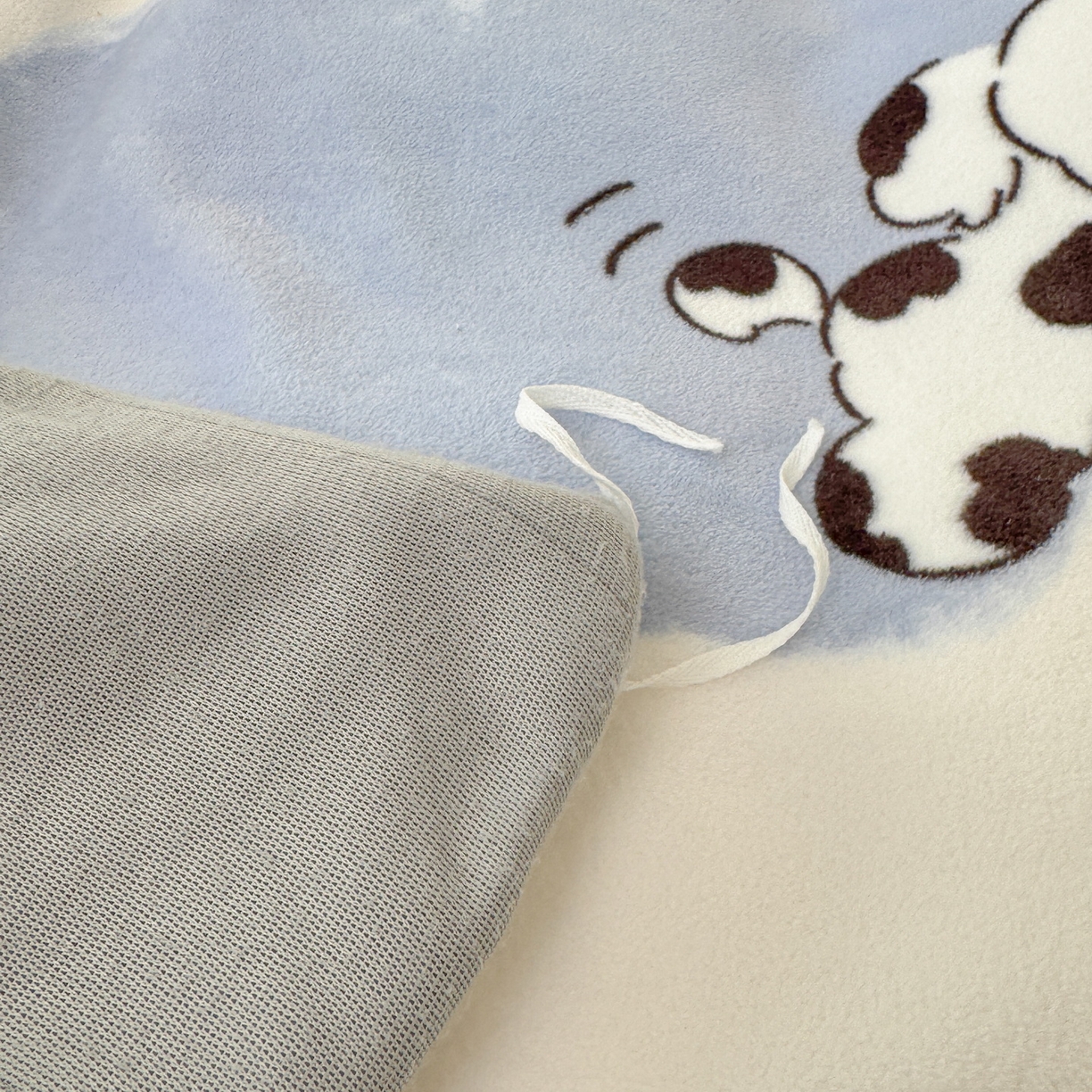 91家纺网 家纺一手货源 找家纺 LIFE.丽芙 2025秋冬新款A类牛奶绒加厚夹棉床笠+被套组合四件套 幸运狗