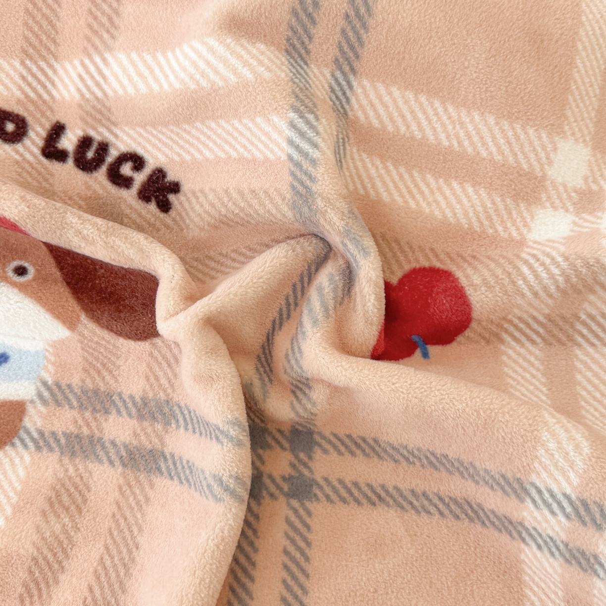 91家纺网 家纺一手货源 找家纺 LIFE.丽芙 2025秋冬新款A类牛奶绒加厚夹棉床笠+被套组合四件套 皮皮狗