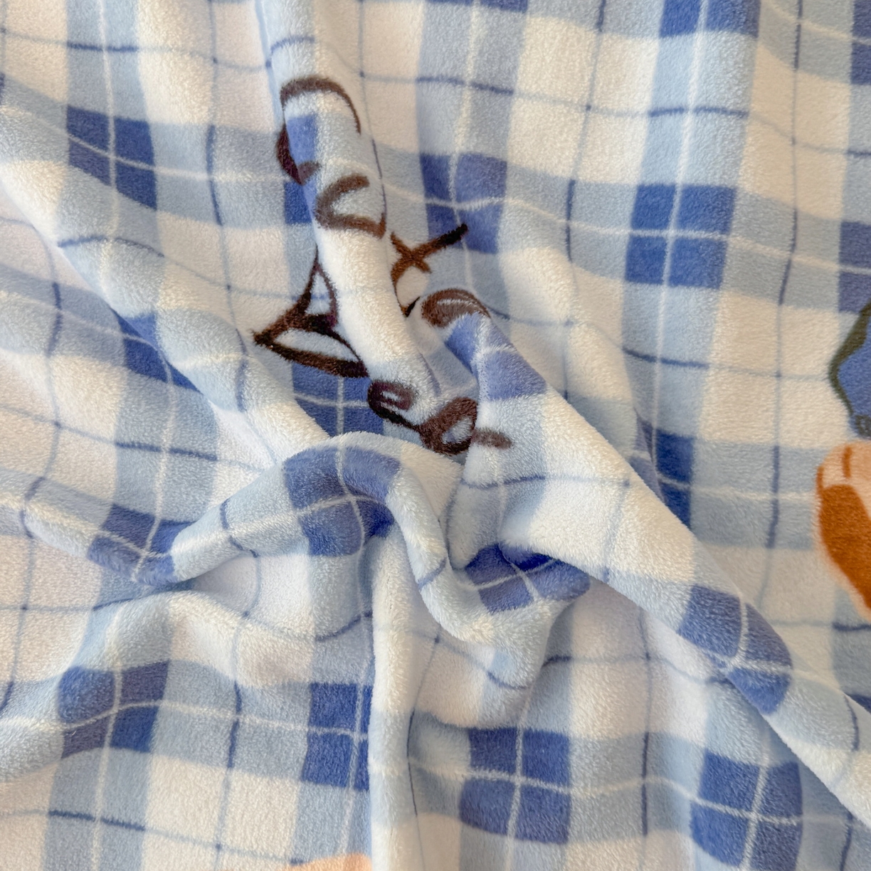 91家纺网 家纺一手货源 找家纺 LIFE.丽芙 2025秋冬新款A类牛奶绒加厚夹棉床笠+被套组合四件套 冬日小熊