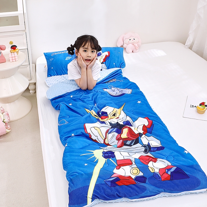 91家纺网 家纺一手货源 找家纺 八零年代 2025新款秋冬加厚豆豆绒儿童一体睡袋宝宝绒防踢被 机甲战士