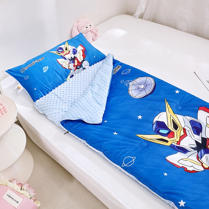 91家纺网 家纺一手货源 找家纺 八零年代 2025新款秋冬加厚豆豆绒儿童一体睡袋宝宝绒防踢被 机甲战士