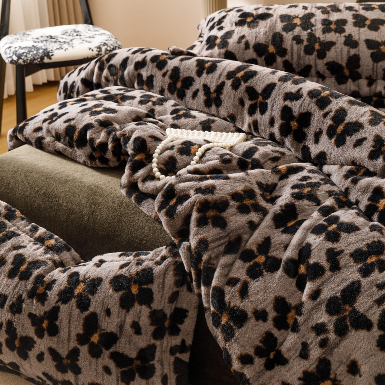 91家纺网 家纺一手货源 找家纺 （总）艾莱家纺 2025新款A类美拉德系兔绒超柔保暖四件套