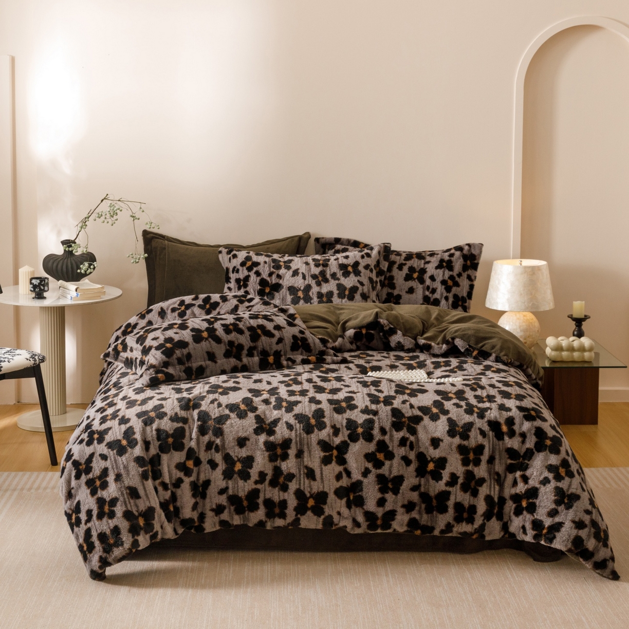 艾莱家纺 2025新款A类美拉德系兔绒超柔保暖四件套 蝶豹-灰绿