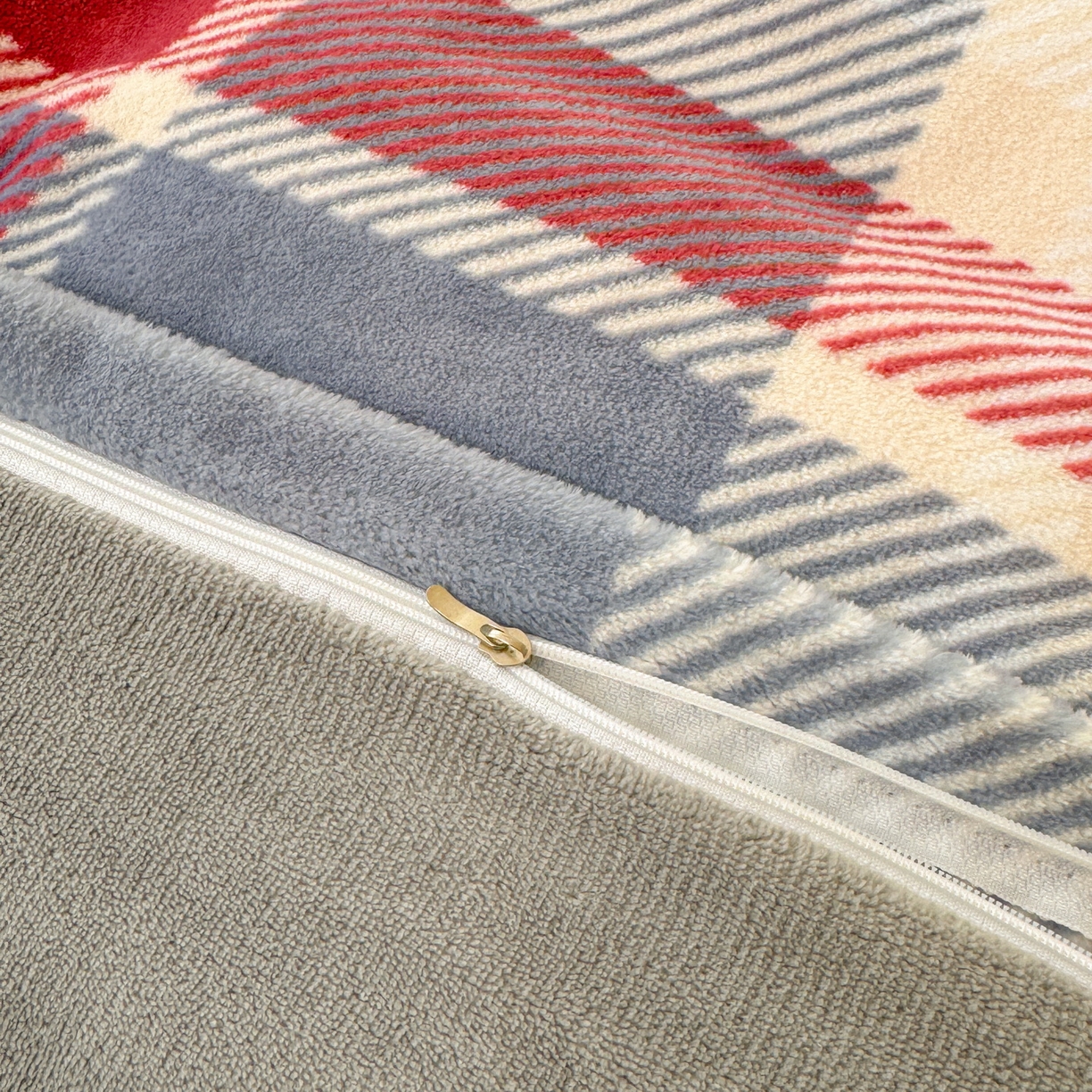 91家纺网 家纺一手货源 找家纺 LIFE.丽芙 2025秋冬新款A类牛奶绒加厚夹棉床笠+被套组合四件套 修狗