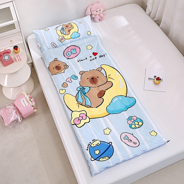 91家纺网 家纺一手货源 找家纺 八零年代 2025新款秋冬加厚豆豆绒儿童一体睡袋宝宝绒防踢被 月亮卡皮