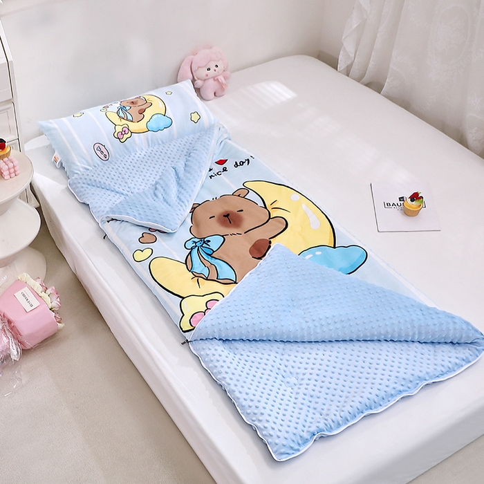 91家纺网 家纺一手货源 找家纺 八零年代 2025新款秋冬加厚豆豆绒儿童一体睡袋宝宝绒防踢被 月亮卡皮