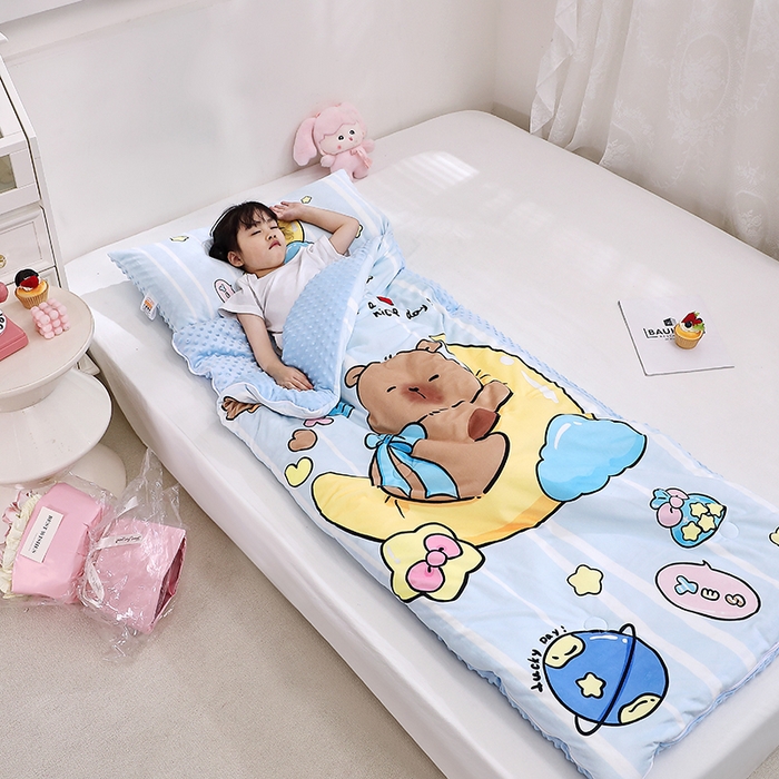 91家纺网 家纺一手货源 找家纺 八零年代 2025新款秋冬加厚豆豆绒儿童一体睡袋宝宝绒防踢被 月亮卡皮