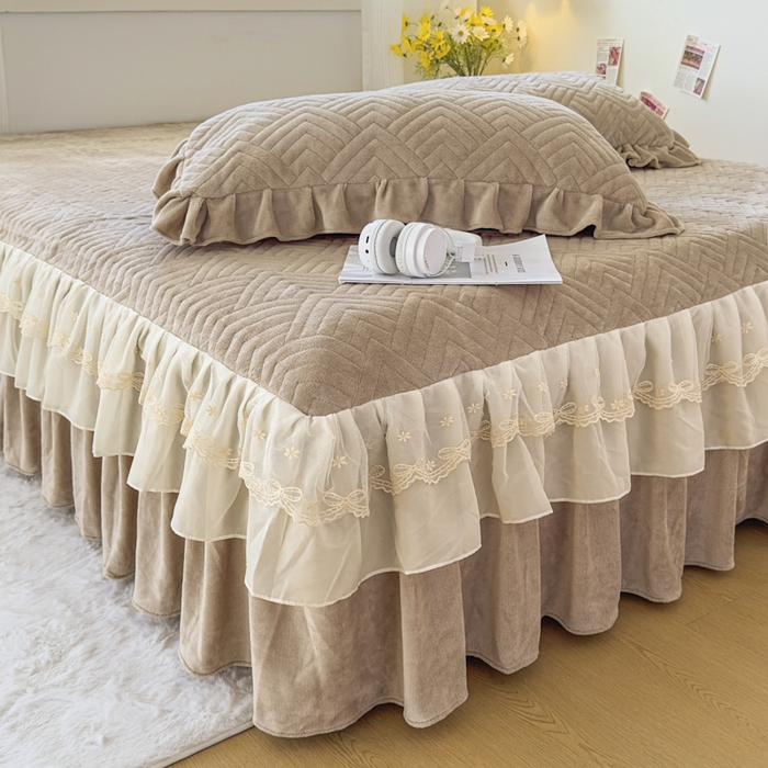 91家纺网 家纺一手货源 找家纺 家之硕家纺 2025冬款高克重牛奶绒床裙四件套--暖阳系列 暖阳系列--咖色