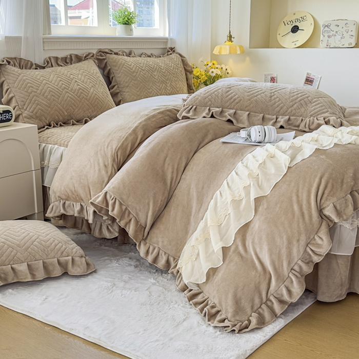 91家纺网 家纺一手货源 找家纺 家之硕家纺 2025冬款高克重牛奶绒床裙四件套--暖阳系列 暖阳系列--咖色