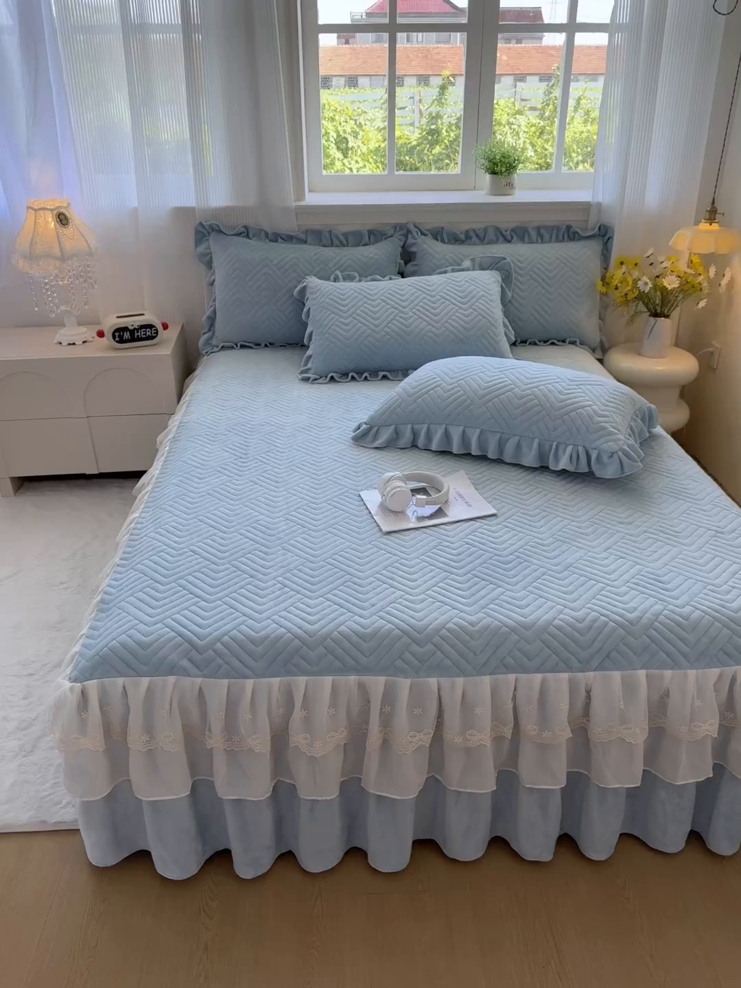 91家纺网 家纺一手货源 找家纺 家之硕家纺 2025冬款高克重牛奶绒床裙四件套--暖阳系列 暖阳系列--蓝