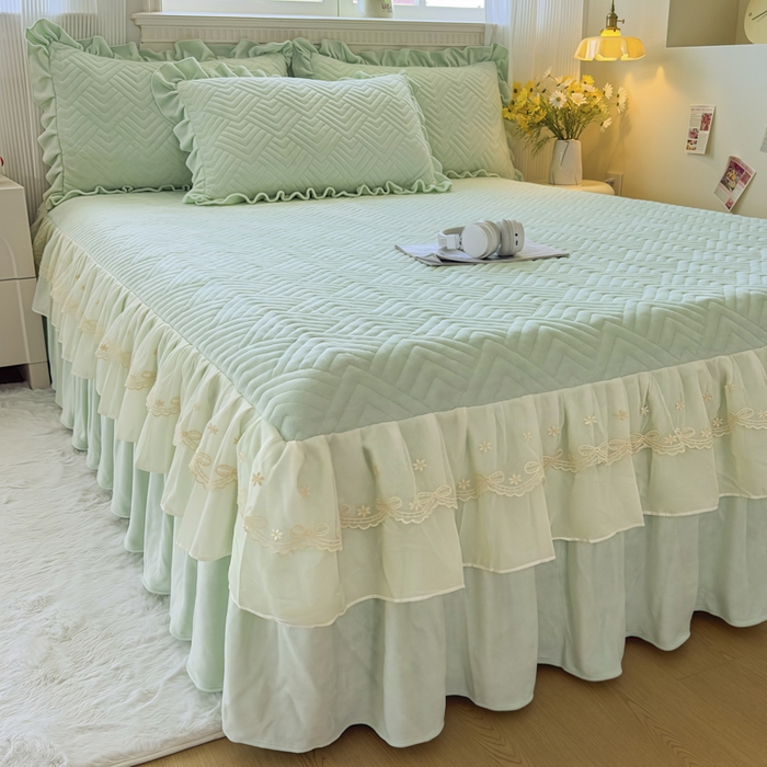 91家纺网 家纺一手货源 找家纺 家之硕家纺 2025冬款高克重牛奶绒床裙四件套--暖阳系列 暖阳系列--绿