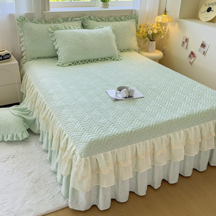 91家纺网 家纺一手货源 找家纺 家之硕家纺 2025冬款高克重牛奶绒床裙四件套--暖阳系列 暖阳系列--绿