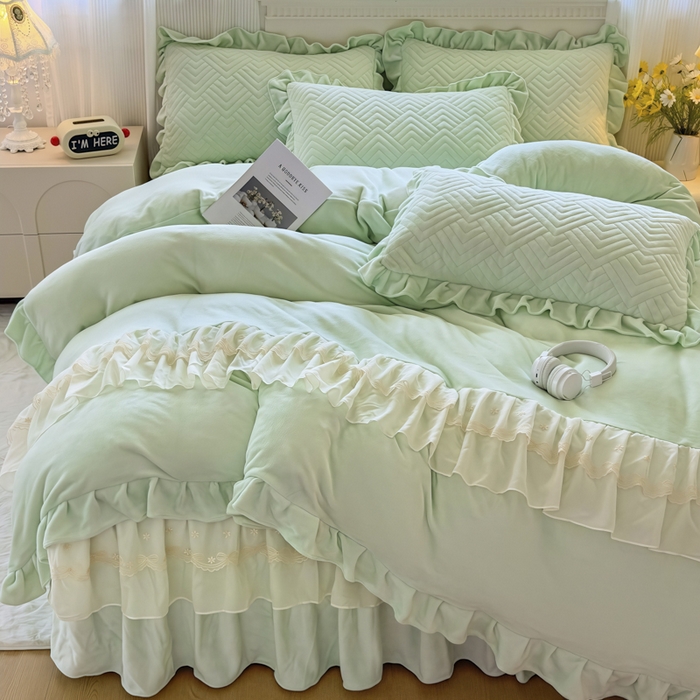 91家纺网 家纺一手货源 找家纺 家之硕家纺 2025冬款高克重牛奶绒床裙四件套--暖阳系列 暖阳系列--绿