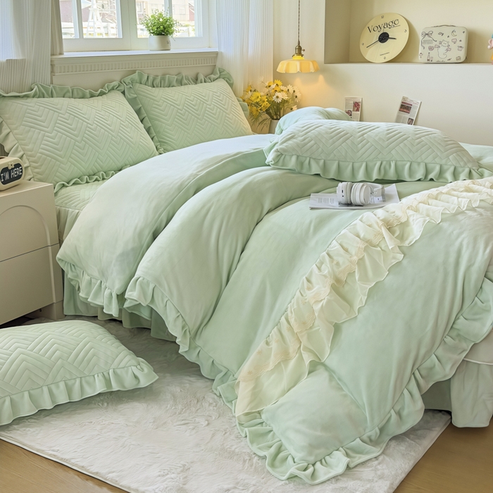 91家纺网 家纺一手货源 找家纺 家之硕家纺 2025冬款高克重牛奶绒床裙四件套--暖阳系列 暖阳系列--绿