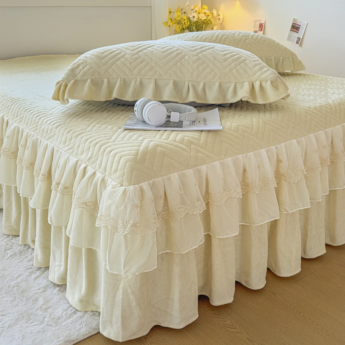 91家纺网 家纺一手货源 找家纺 家之硕家纺 2025冬款高克重牛奶绒床裙四件套--暖阳系列 暖阳系列--杏黄