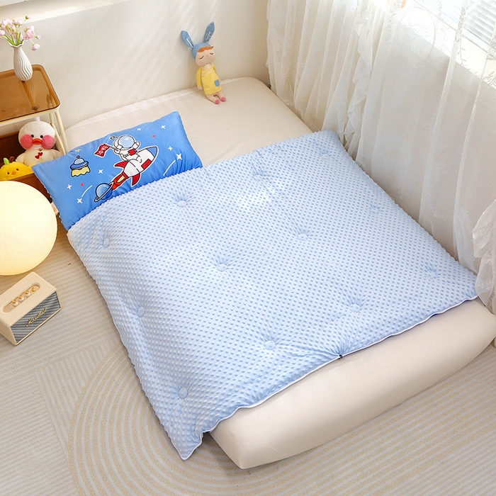 91家纺网 家纺一手货源 找家纺 八零年代 2025新款秋冬加厚豆豆绒儿童一体睡袋宝宝绒防踢被 太空旅行