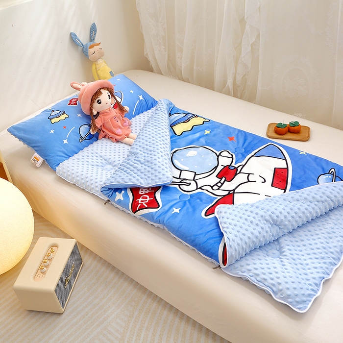 91家纺网 家纺一手货源 找家纺 八零年代 2025新款秋冬加厚豆豆绒儿童一体睡袋宝宝绒防踢被 太空旅行
