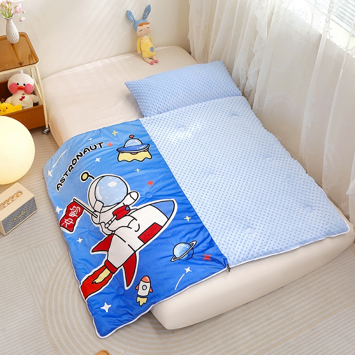 91家纺网 家纺一手货源 找家纺 八零年代 2025新款秋冬加厚豆豆绒儿童一体睡袋宝宝绒防踢被 太空旅行