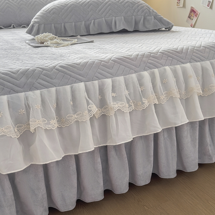 91家纺网 家纺一手货源 找家纺 家之硕家纺 2025冬款高克重牛奶绒床裙四件套--暖阳系列 暖阳系列--灰