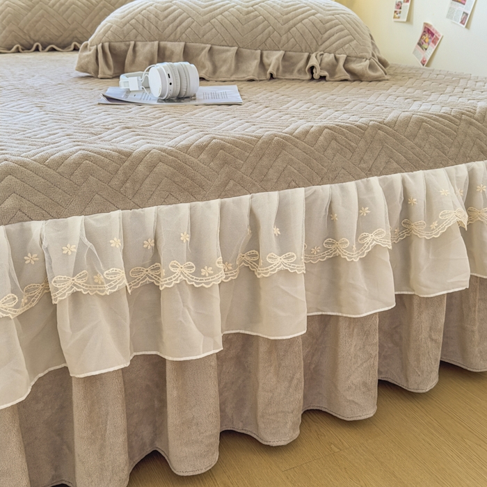 91家纺网 家纺一手货源 找家纺 家之硕家纺 2025冬款高克重牛奶绒床裙四件套--暖阳系列 暖阳系列--咖色