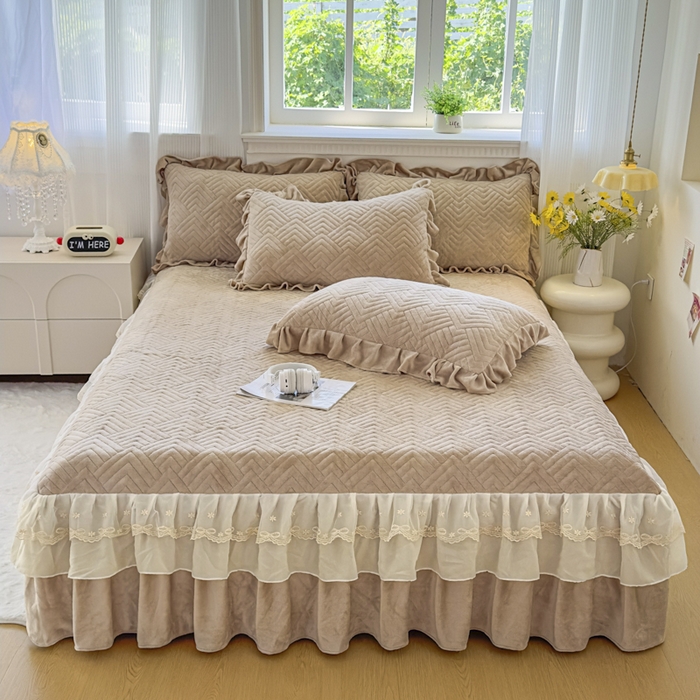 91家纺网 家纺一手货源 找家纺 家之硕家纺 2025冬款高克重牛奶绒床裙四件套--暖阳系列 暖阳系列--咖色