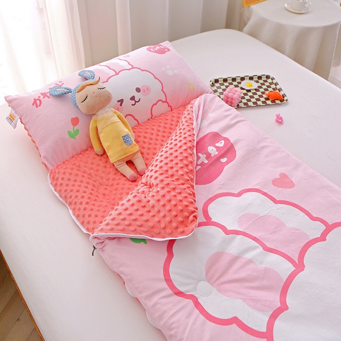 91家纺网 家纺一手货源 找家纺 八零年代 2025新款秋冬加厚豆豆绒儿童一体睡袋宝宝绒防踢被 粉色小兔