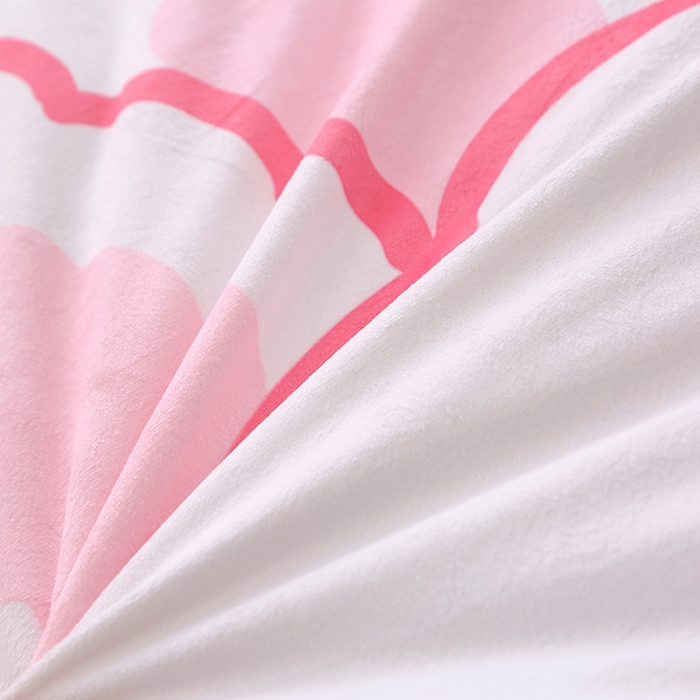 91家纺网 家纺一手货源 找家纺 八零年代 2025新款秋冬加厚豆豆绒儿童一体睡袋宝宝绒防踢被 粉色小兔