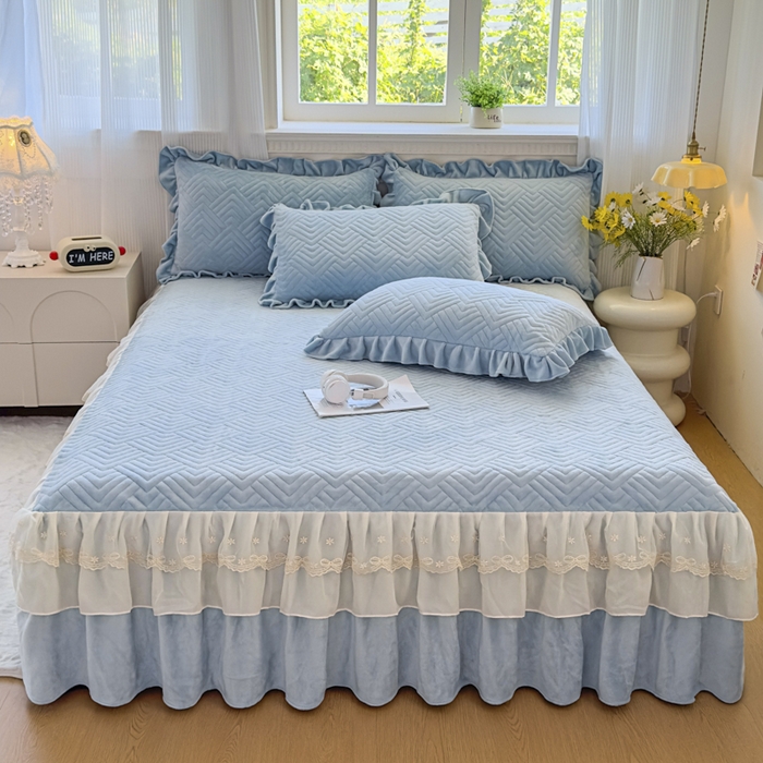 91家纺网 家纺一手货源 找家纺 家之硕家纺 2025冬款高克重牛奶绒床裙四件套--暖阳系列 暖阳系列--蓝