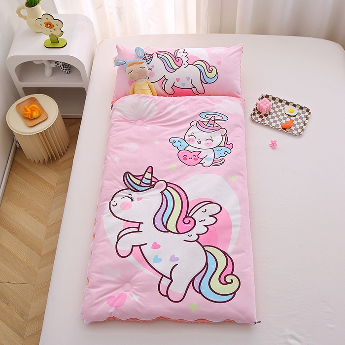 91家纺网 家纺一手货源 找家纺 八零年代 2025新款秋冬加厚豆豆绒儿童一体睡袋宝宝绒防踢被 粉红马