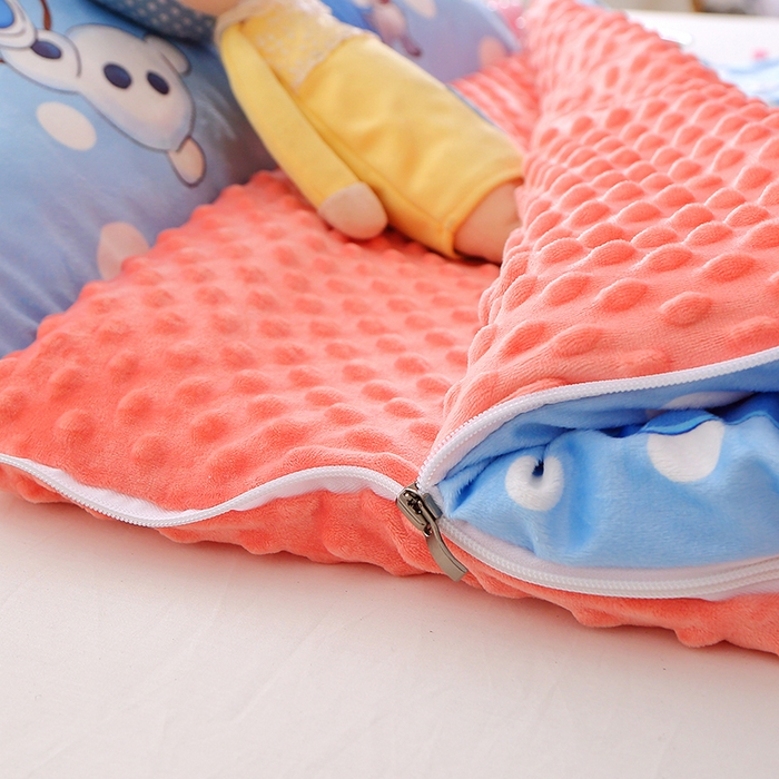 91家纺网 家纺一手货源 找家纺 八零年代 2025新款秋冬加厚豆豆绒儿童一体睡袋宝宝绒防踢被 雪公主