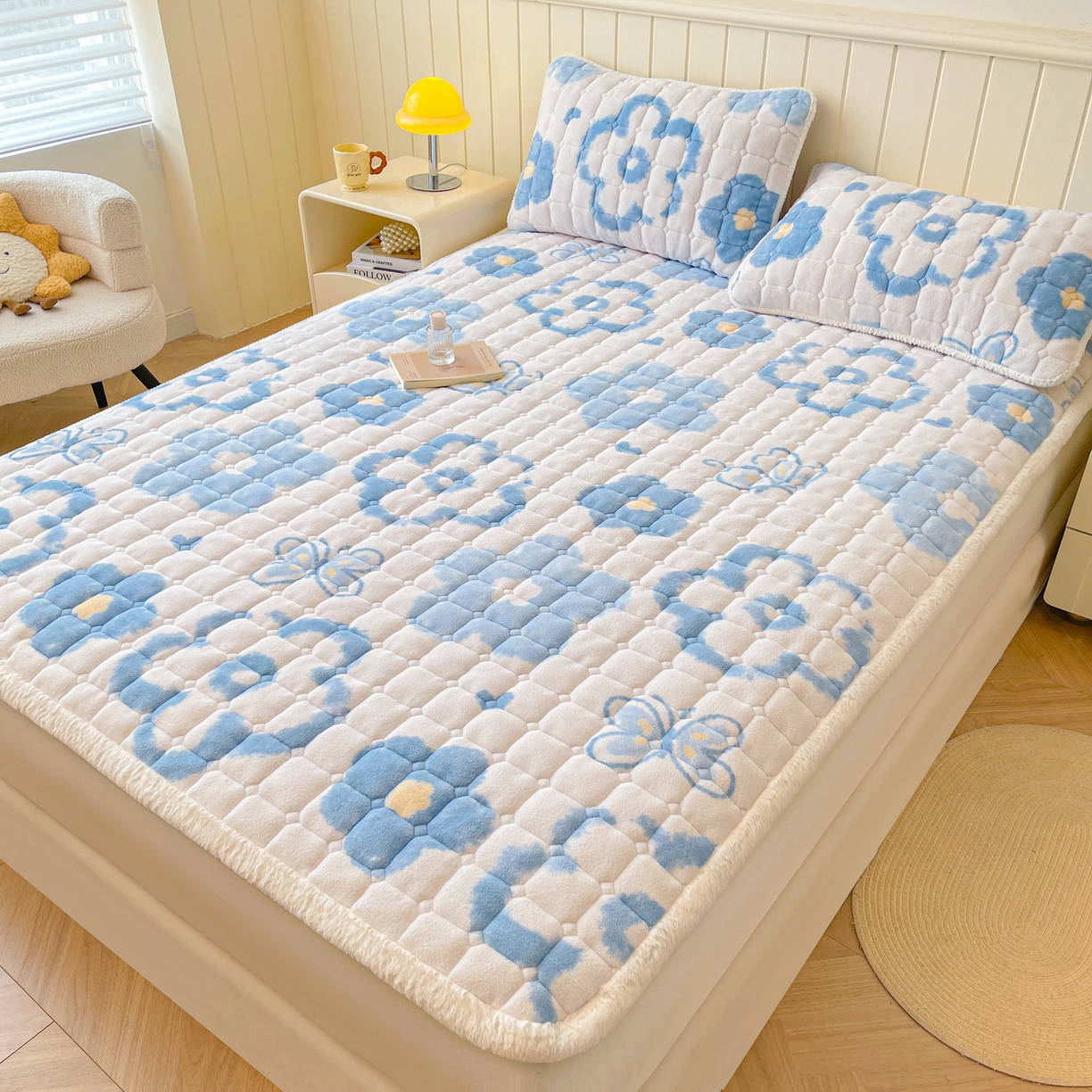 91家纺网 家纺一手货源 找家纺 （总）LIFE.丽芙 2025秋冬新款牛奶绒加厚夹棉床垫床护垫单件印花卡通小清新床褥床垫子三件套