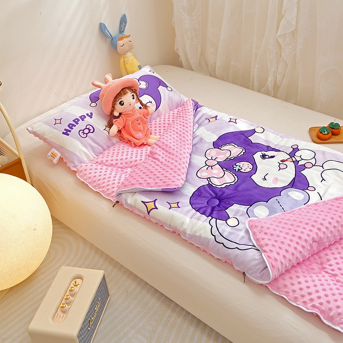 91家纺网 家纺一手货源 找家纺 八零年代 2025新款秋冬加厚豆豆绒儿童一体睡袋宝宝绒防踢被 条纹库米