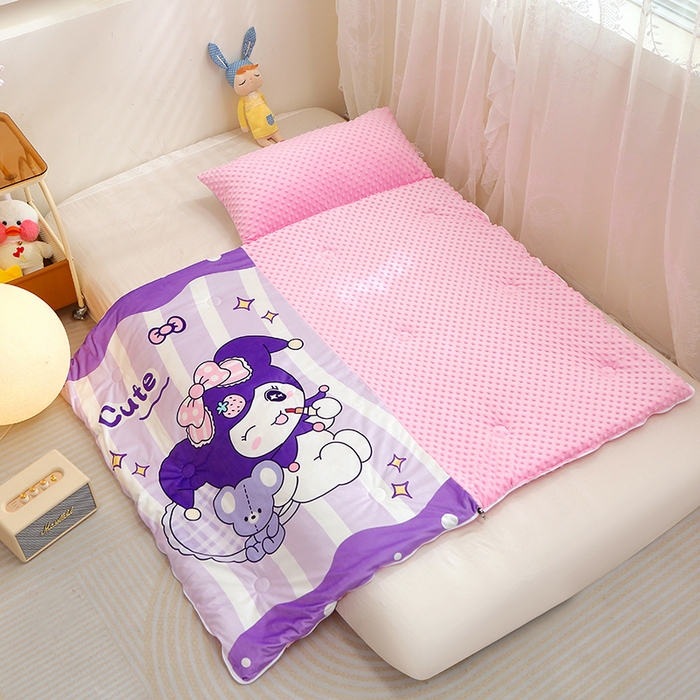 91家纺网 家纺一手货源 找家纺 八零年代 2025新款秋冬加厚豆豆绒儿童一体睡袋宝宝绒防踢被 条纹库米