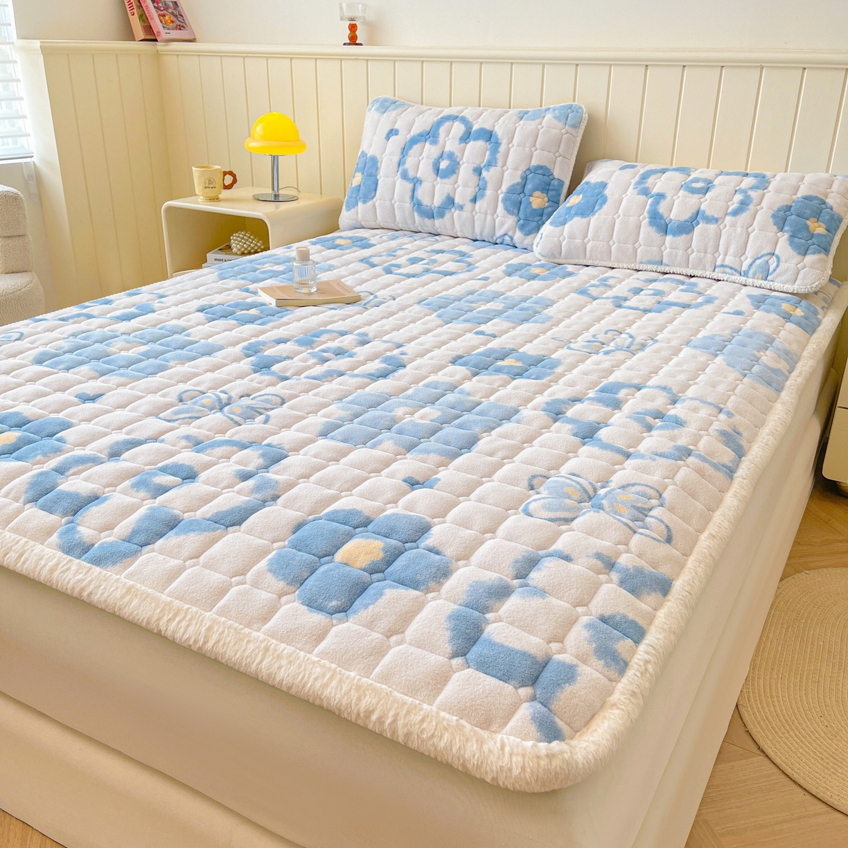 91家纺网 家纺一手货源 找家纺 （总）LIFE.丽芙 2025秋冬新款牛奶绒加厚夹棉床垫床护垫单件印花卡通小清新床褥床垫子三件套