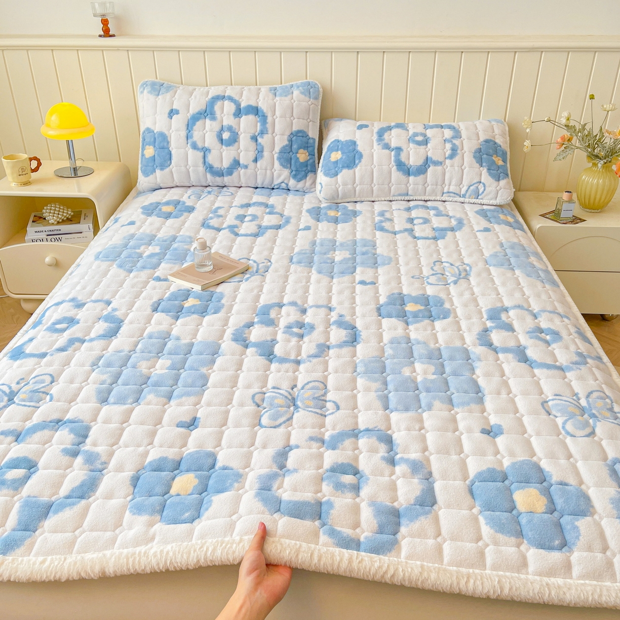 91家纺网 家纺一手货源 找家纺 （总）LIFE.丽芙 2025秋冬新款牛奶绒加厚夹棉床垫床护垫单件印花卡通小清新床褥床垫子三件套