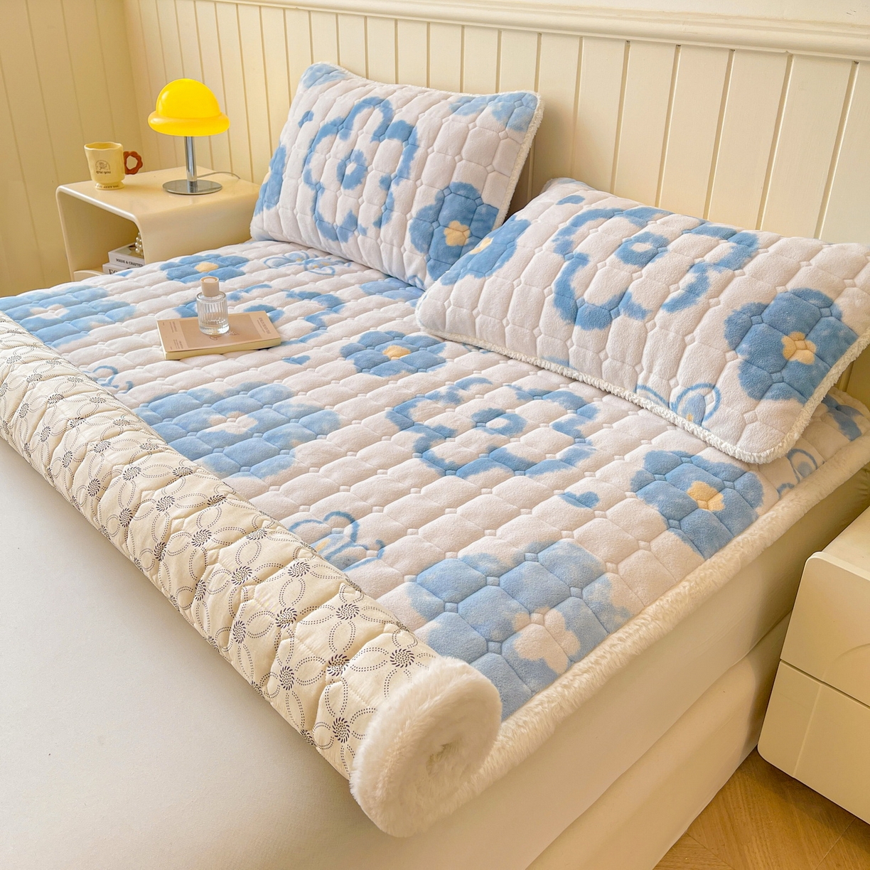 91家纺网 家纺一手货源 找家纺 （总）LIFE.丽芙 2025秋冬新款牛奶绒加厚夹棉床垫床护垫单件印花卡通小清新床褥床垫子三件套