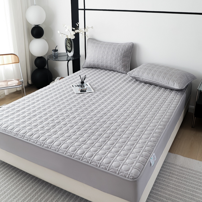 91家纺网 家纺一手货源 找家纺 佳笠家居 2025新款全棉纯棉夹棉床笠四季通用席梦思保护套床罩-初见系列 高级灰