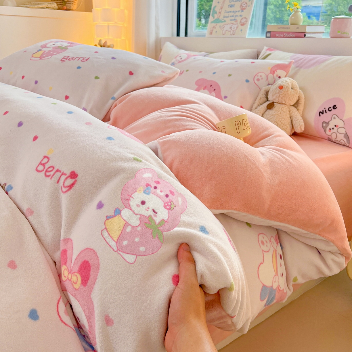 91家纺网 家纺一手货源 找家纺 LIFE.丽芙 2025秋冬新款A类牛奶绒加厚保暖单被套 乖乖喵